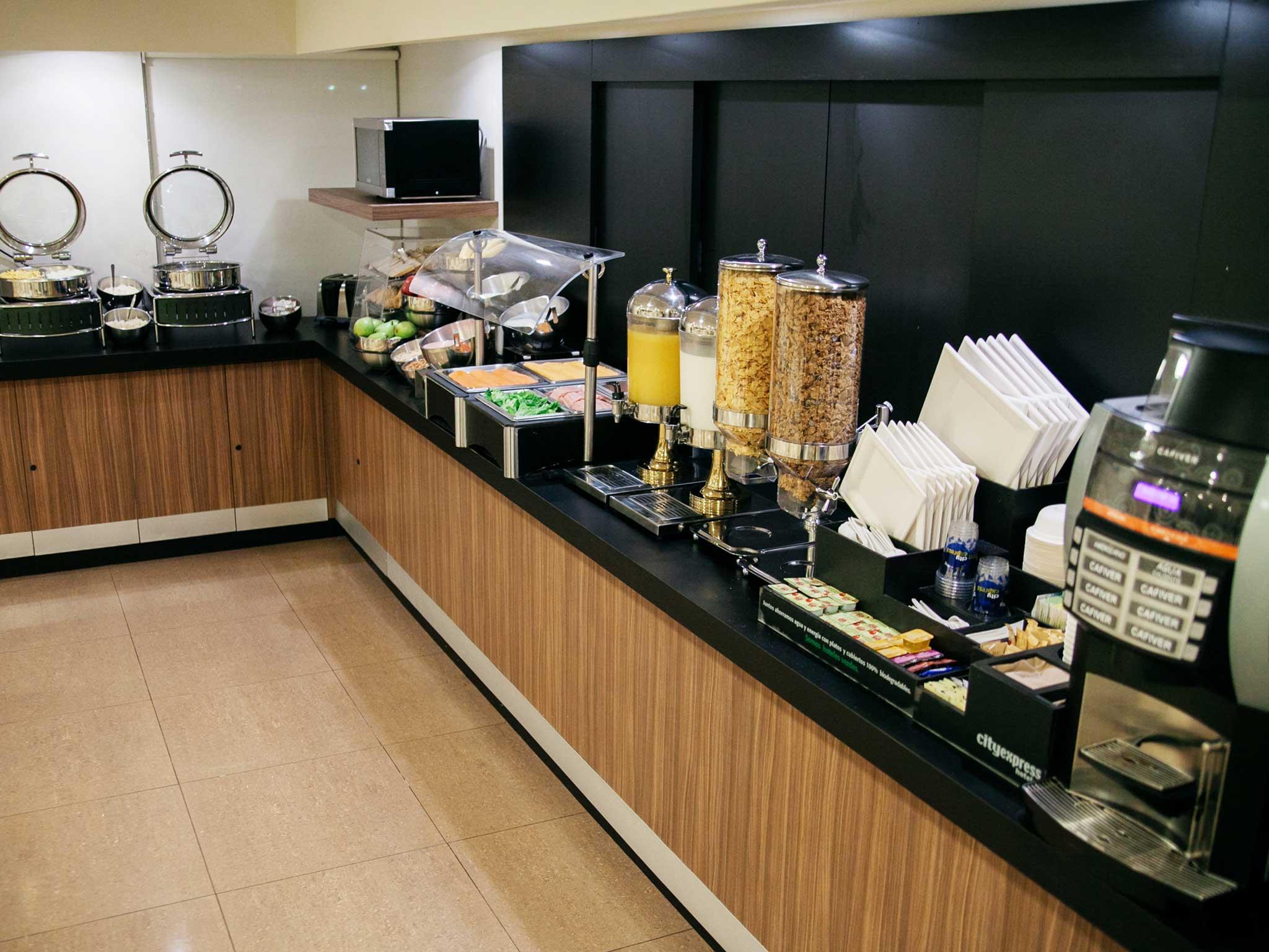 City Express By Marriott Monterrey Aeropuerto Apodaca Εξωτερικό φωτογραφία